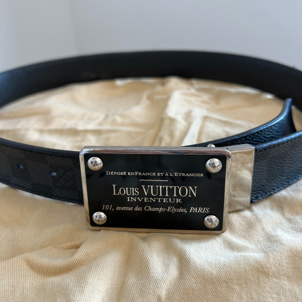 Louis Vuitton belt with reversible buckle